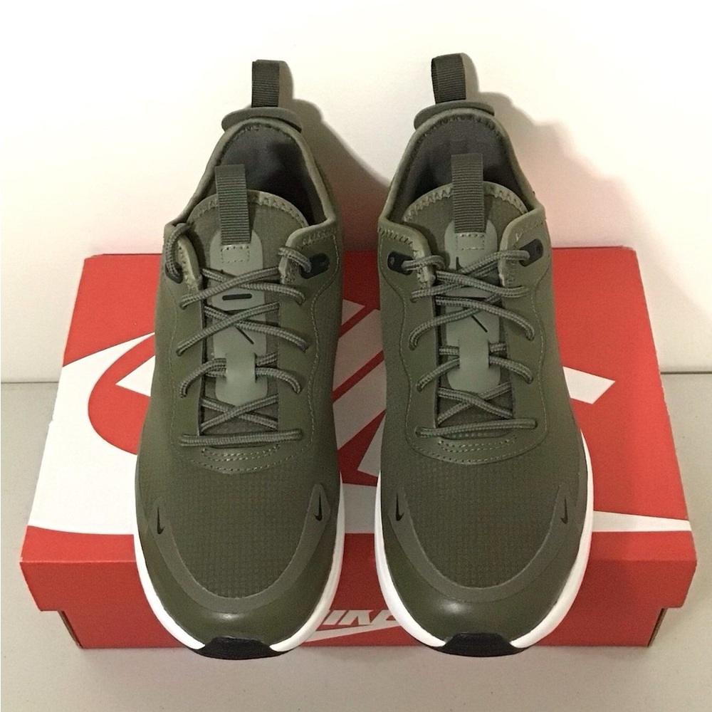 Nike Men's Forest Green Sneakers